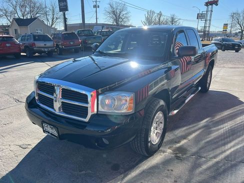 Used 2006 Dodge Dakota SLT image 4