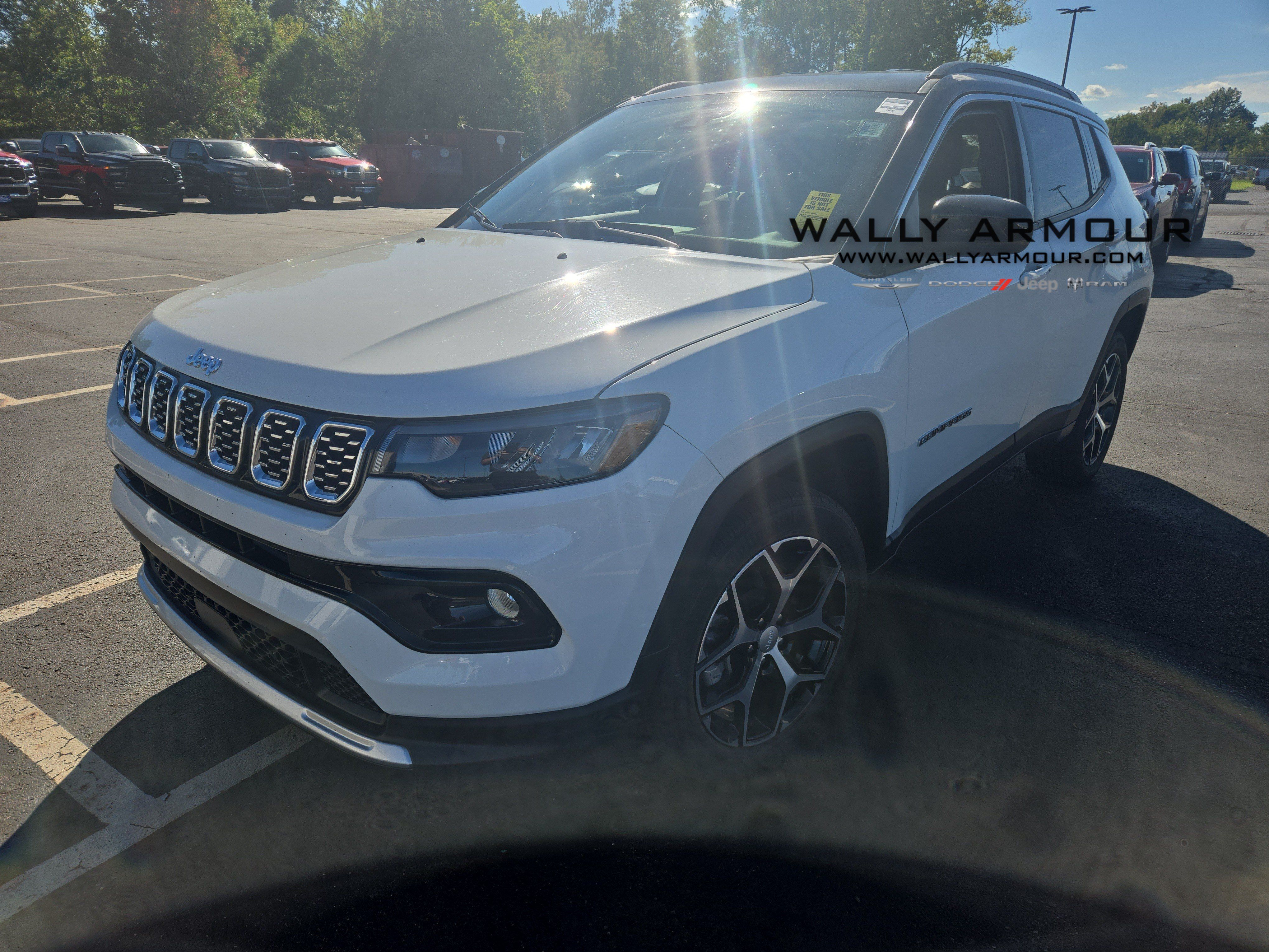 Used 2024 Jeep Compass Limited AWD/4WD image 1
