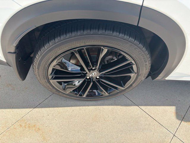 Used 2024 INFINITI QX50 Sport AWD/4WD image 10