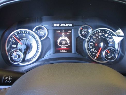 Used 2020 RAM 1500 Big Horn RWD image 17