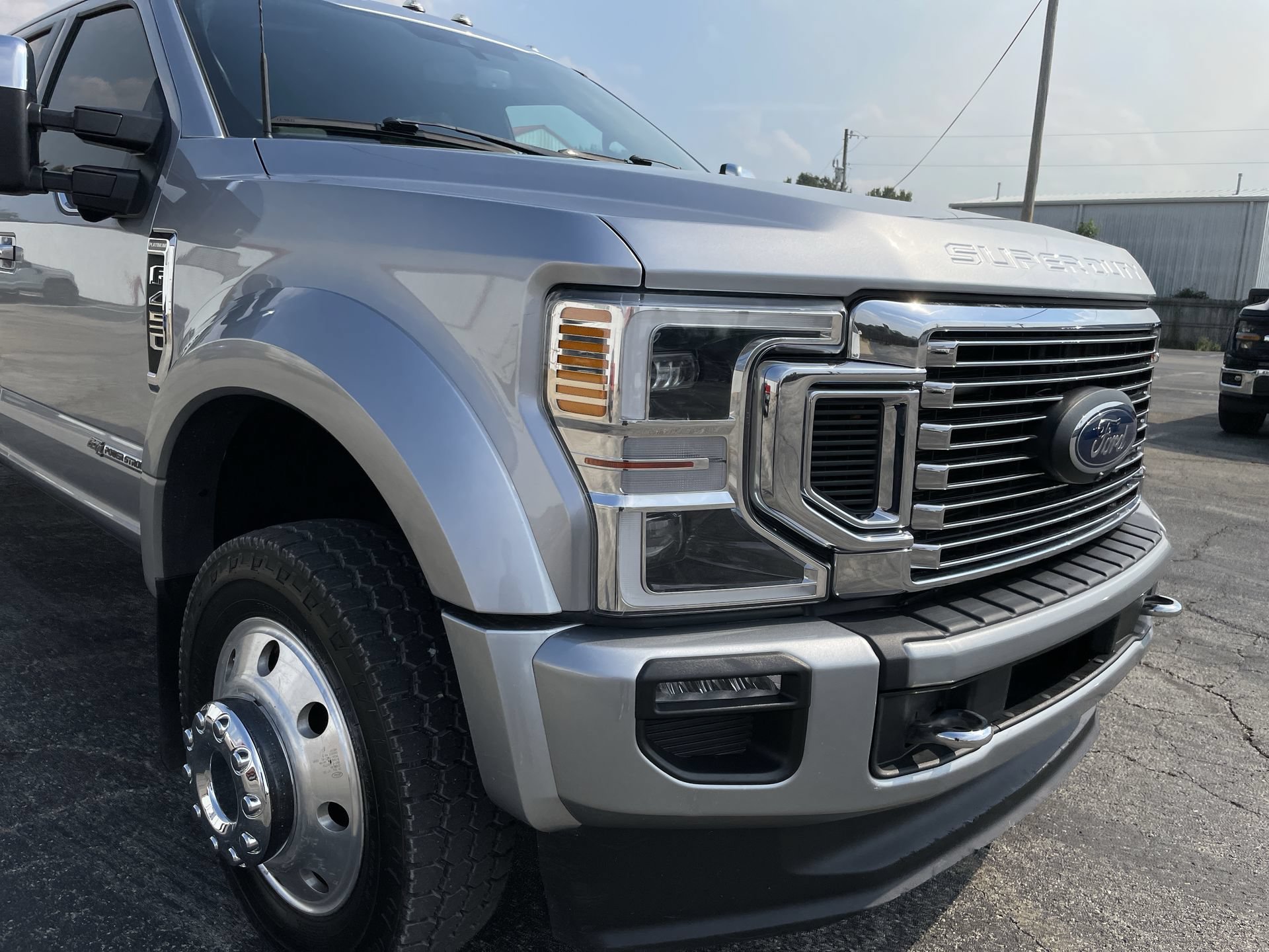 Used 2022 Ford F450 Platinum w/ FX4 Off-Road Package AWD/4WD image 10