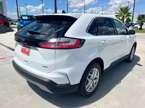Used 2024 Ford Edge SEL AWD/4WD image 4