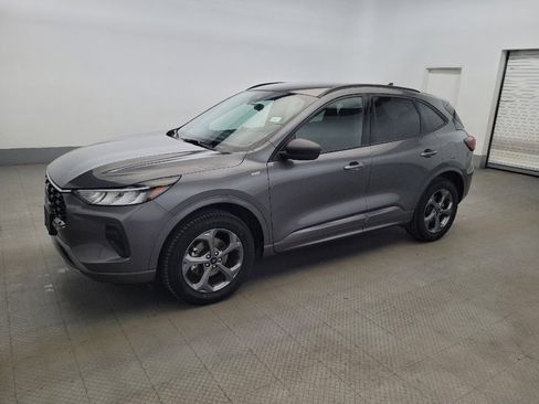 Used 2024 Ford Escape ST-Line AWD/4WD image 2