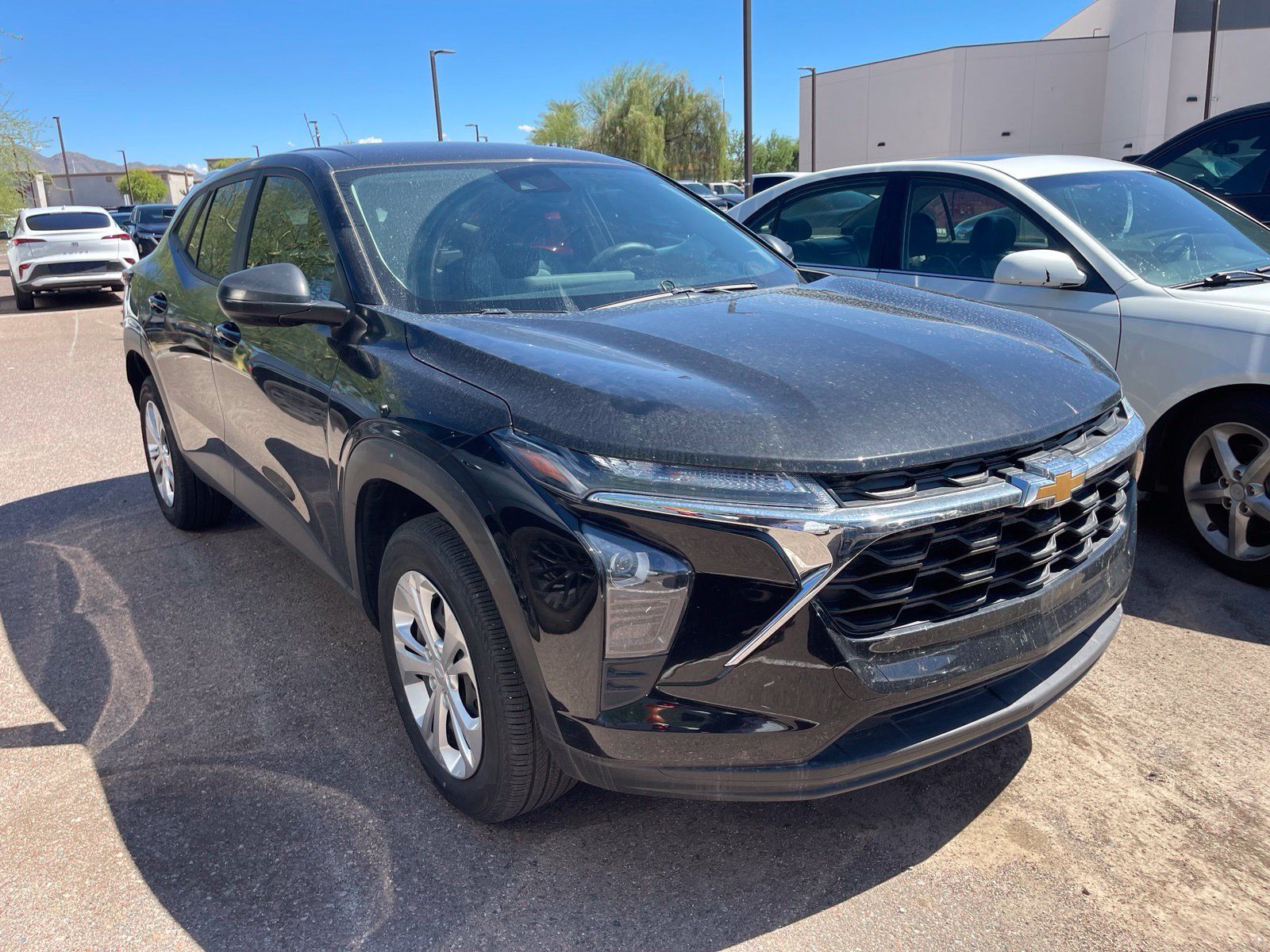 Used 2024 Chevrolet Trax LS w/ Driver Confidence Package FWD image 3