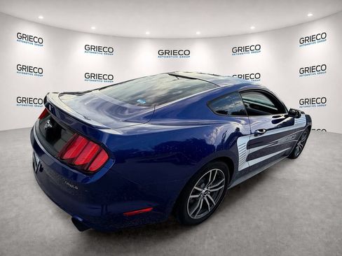 Used 2016 Ford Mustang Coupe RWD image 7