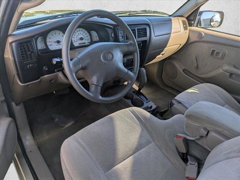 Used 2002 Toyota Tacoma 2WD Xtracab image 11