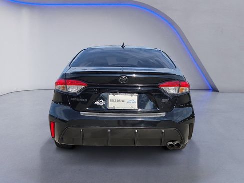 Used 2025 Toyota Corolla SE FWD image 4