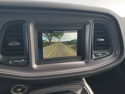 Used 2023 Dodge Challenger SXT image 21