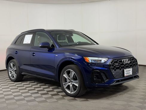 Certified 2025 Audi Q5 2.0T Premium w/ Convenience Plus Package AWD/4WD image 7