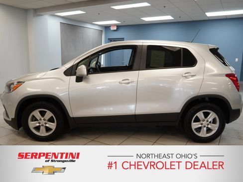 Used 2021 Chevrolet Trax LS w/ Tint and Cruise Package image 2