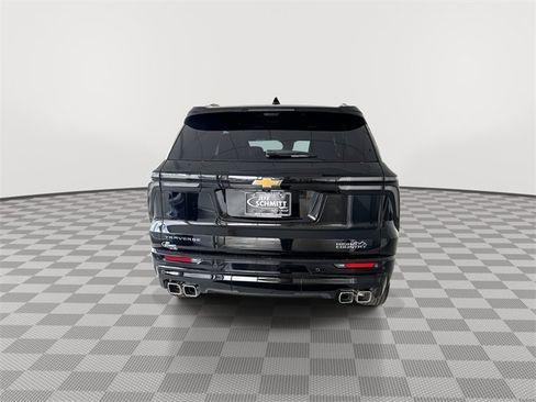 New 2026 Chevrolet Traverse High Country image 10