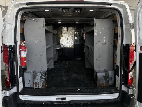 Used 2018 Ford Transit 250 130 Low Roof w/ Exterior Upgrade Package image 15