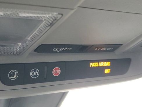 Used 2019 Chevrolet Malibu LT image 29