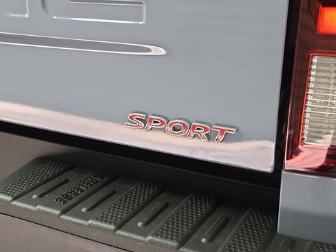Used 2025 Honda Ridgeline Sport image 11