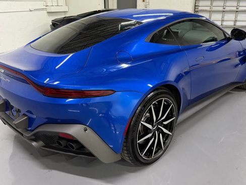 Used 2020 Aston Martin V8 Vantage Coupe image 13