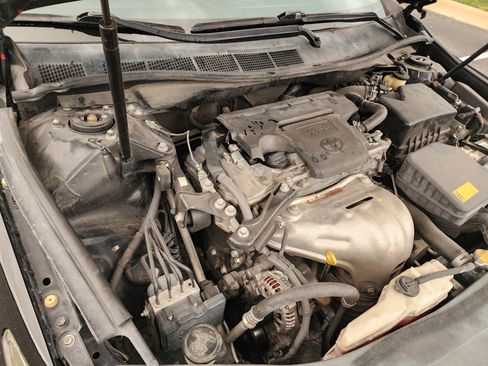Used 2015 Toyota Camry SE FWD image 35