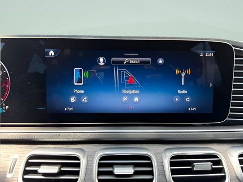 Used 2026 Mercedes-Benz GLS 580 4MATIC image 16
