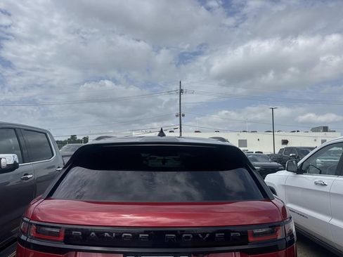 Used 2018 Land Rover Range Rover Velar S AWD/4WD image 7