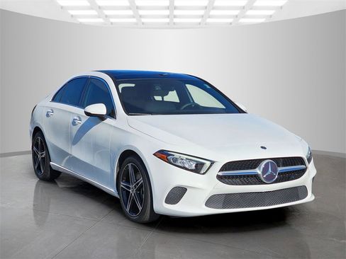 Used 2022 Mercedes-Benz A 220 image 8