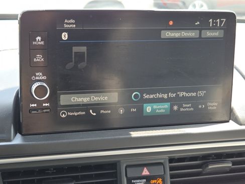 Certified 2023 Honda Pilot Touring image 11