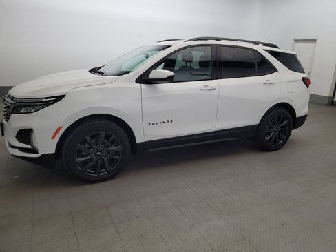 Used 2023 Chevrolet Equinox RS AWD/4WD image 2