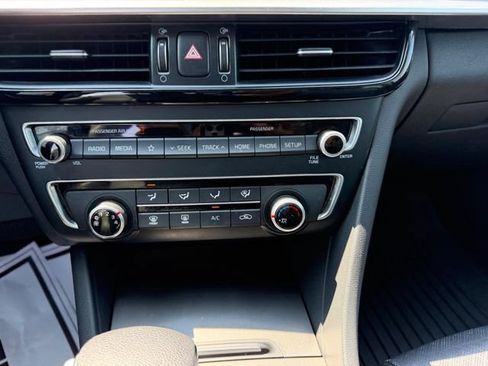 Used 2020 Kia Optima SE FWD image 14