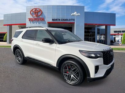 Used 2025 Ford Explorer ST-Line w/ ST-Line Street Pack