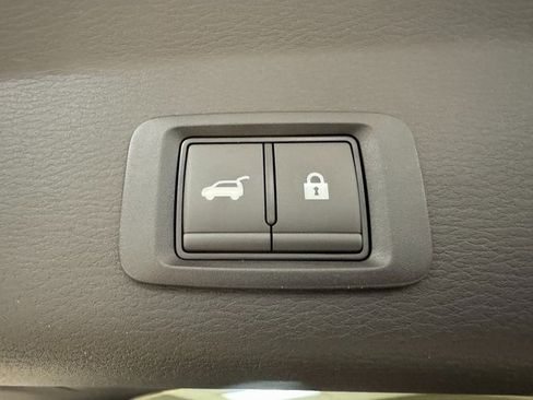 New 2026 Mitsubishi Outlander SE image 25