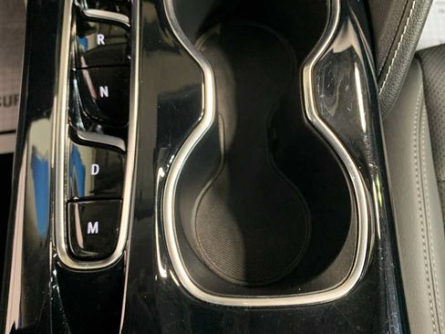Used 2023 Buick Envision Essence AWD/4WD image 6