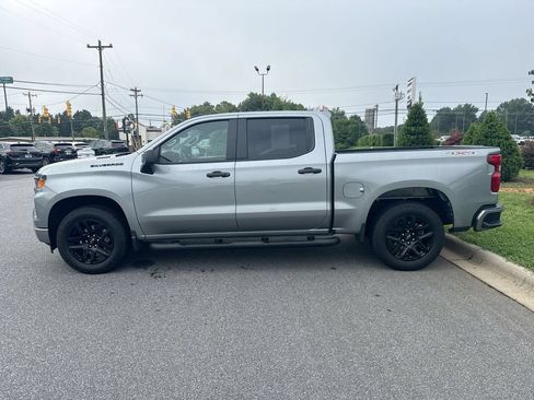 Used 2025 Chevrolet Silverado 1500 Custom w/ Turbomax Blackout Package AWD/4WD image 4