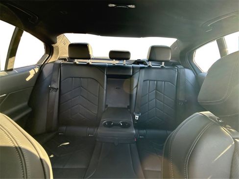 Used 2025 BMW 530i xDrive w/ Premium Package image 19