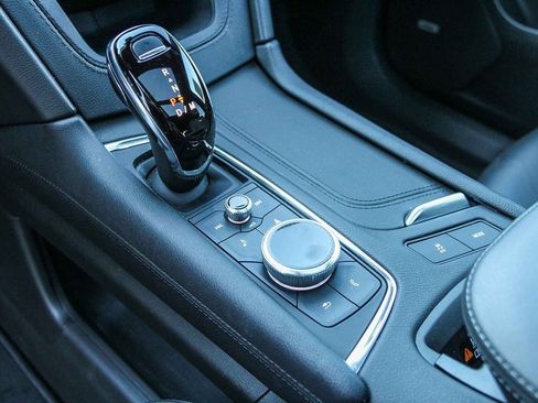 Used 2023 Cadillac XT6 Premium Luxury image 21