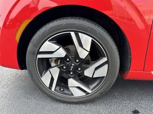 Used 2023 Kia Soul GT-Line w/ GT-Line Technology Package image 10