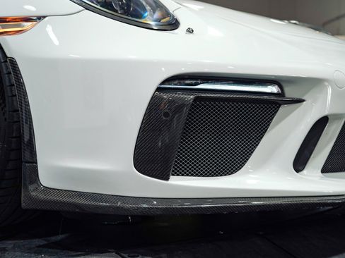 Used 2018 Porsche 911 Turbo S image 21