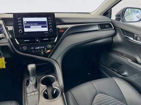 Certified 2024 Toyota Camry SE FWD image 22