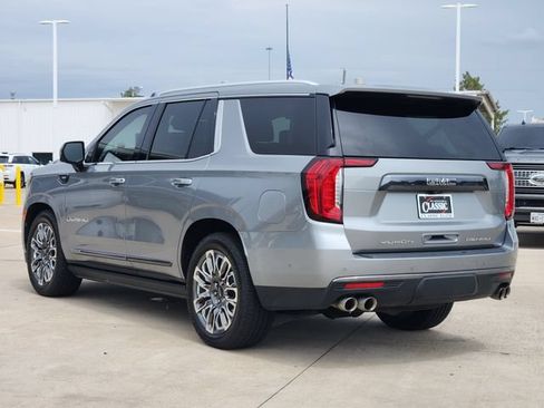 Used 2023 GMC Yukon Denali Ultimate AWD/4WD image 5