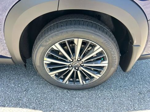New 2026 Nissan Pathfinder Platinum w/ Cargo Package AWD/4WD image 11