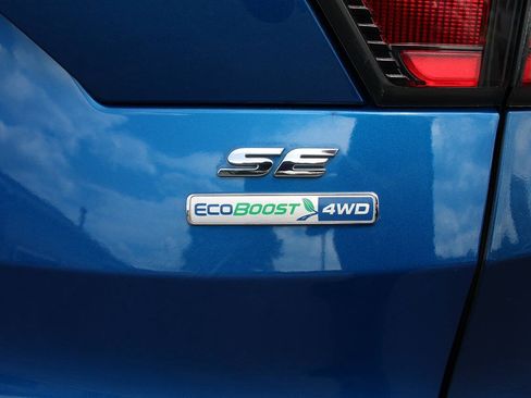 Used 2017 Ford Escape SE AWD/4WD image 11