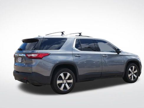 Used 2018 Chevrolet Traverse LT AWD/4WD image 4
