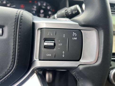 Certified 2023 Land Rover Discovery HSE R-Dynamic AWD/4WD image 24