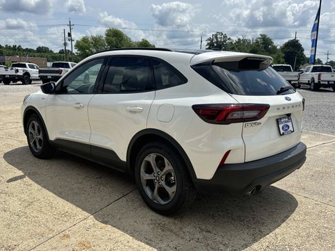 New 2025 Ford Escape ST-Line w/ Equipment Group 301A FWD image 4