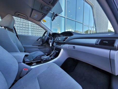 Used 2013 Honda Accord LX image 26