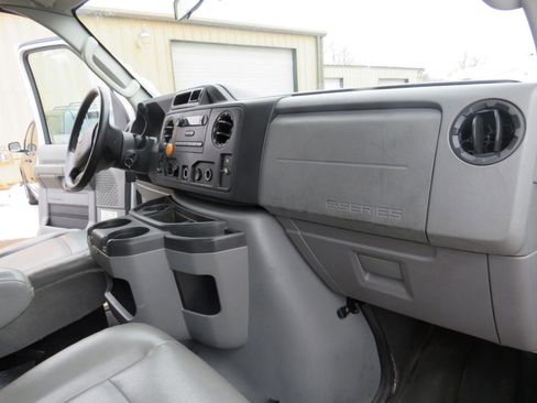 Used 2012 Ford E-350 and Econoline 350 Extended Super Duty w/ PWR Group image 19