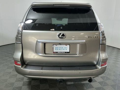Used 2022 Lexus GX 460 Premium image 6