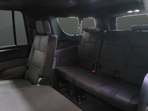 Used 2026 Chevrolet Suburban RST w/ Comfort Package AWD/4WD image 22