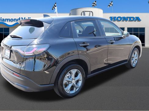 Certified 2026 Honda HR-V LX image 6