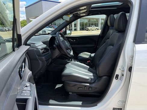 Certified 2025 Subaru Forester Limited w/ Popular Package #2 AWD/4WD image 9