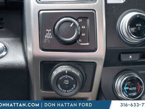 Used 2018 Ford F150 Platinum w/ Equipment Group 701A Luxury AWD/4WD image 12