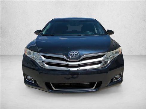 Used 2013 Toyota Venza LE AWD/4WD image 2