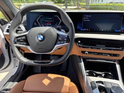 Certified 2025 BMW 430i Convertible RWD image 30